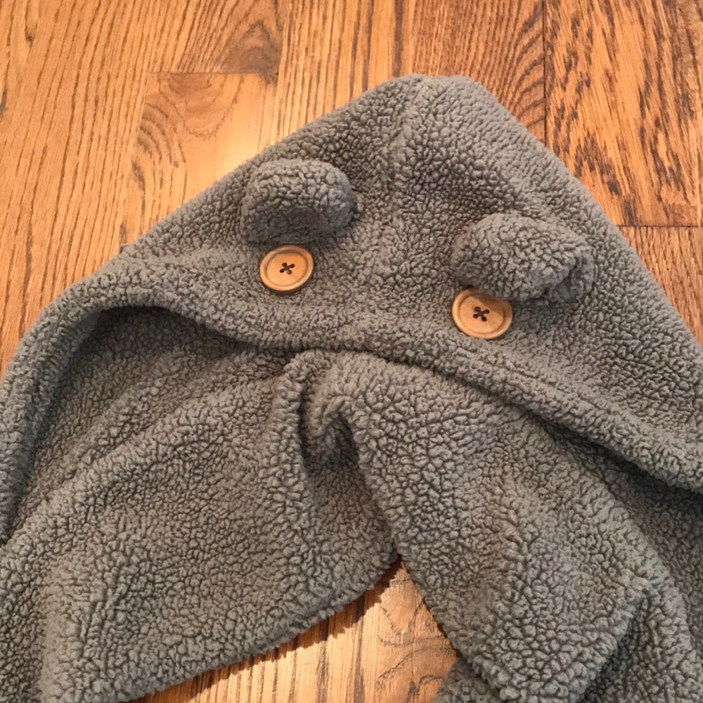 Comfy gray bear hat